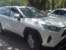 Toyota RAV4 2021 года