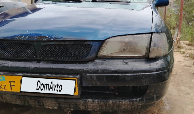 Toyota Carina E 1996 года