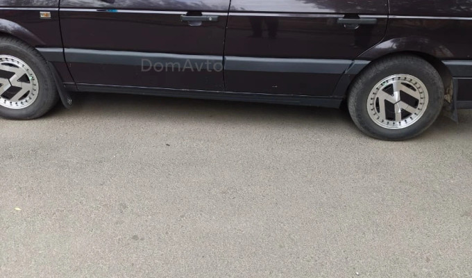 Volkswagen Passat 1992 года