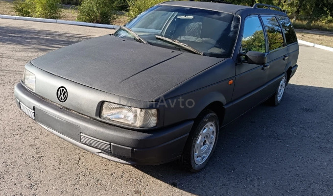 Volkswagen Passat 1992 года