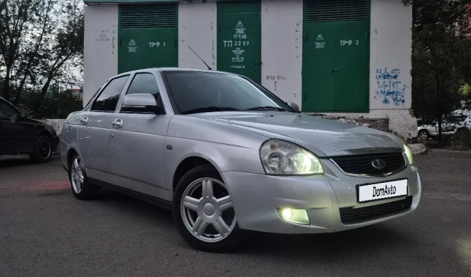 ВАЗ (Lada) Priora 2013 года