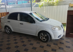 Chevrolet Aveo 2011 года
