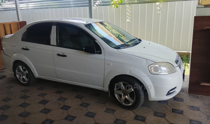Chevrolet Aveo 2011 года