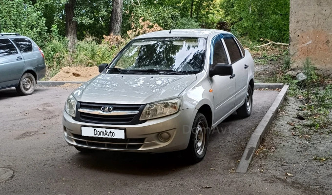 ВАЗ (Lada) Granta 2013 года