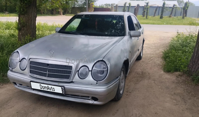 Mercedes-Benz E-Класс 1996 года