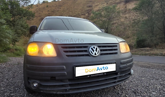 Volkswagen Caddy 2010 года
