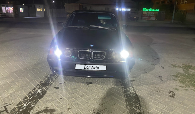 BMW 5 серия 1993 года