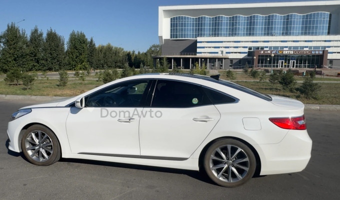 Hyundai Grandeur 2015 года