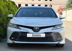 Toyota Camry 2019 года