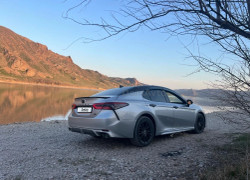 Toyota Camry 2019 года