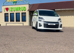 Toyota Vellfire 2014 года