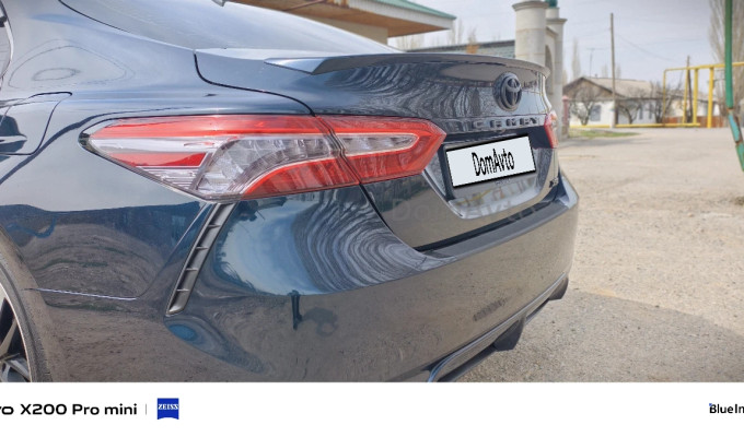 Toyota Camry 2020 года