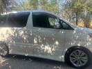 Toyota Alphard 2005 года