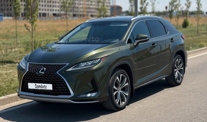 Lexus RX 2021 года