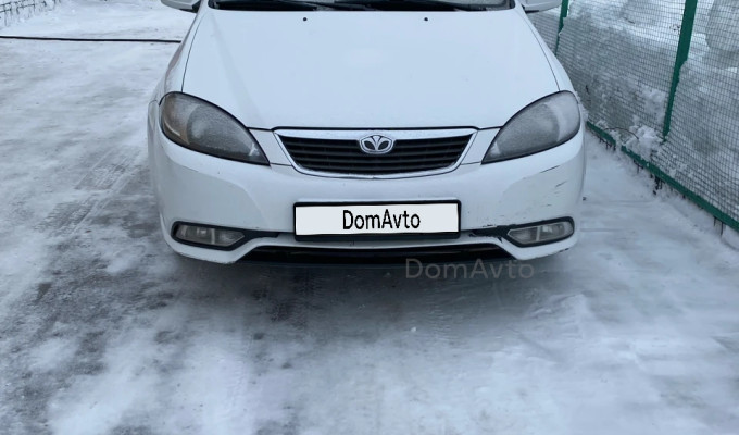Daewoo Gentra 2014 года