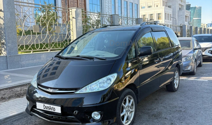Toyota Previa 2000 года