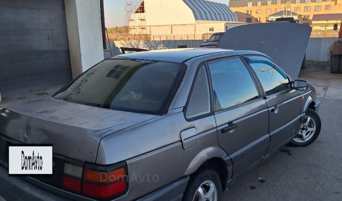 Volkswagen Passat 1993 года