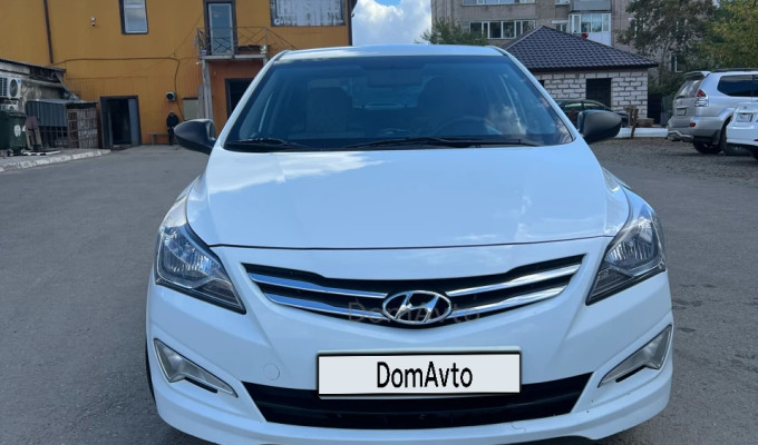 Hyundai Accent 2015 года