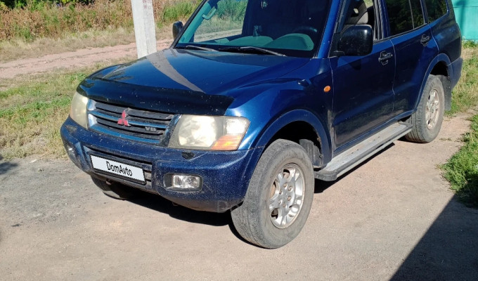 Mitsubishi Pajero 2000 года