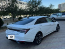 Hyundai Elantra 2021 года