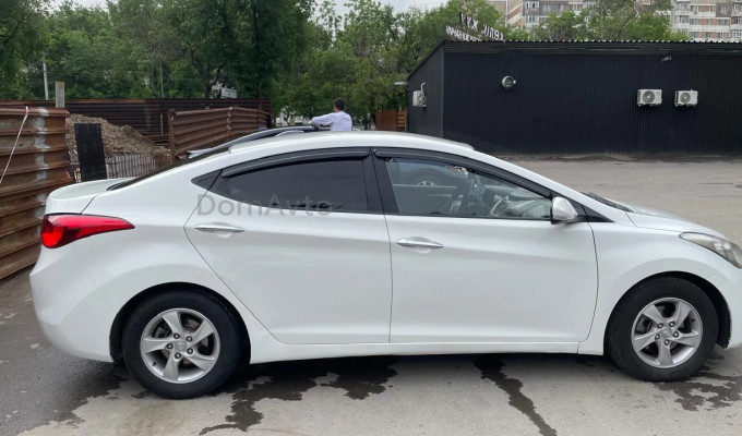 Hyundai Avante 2011 года