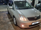 Toyota Corolla Verso 2002 года