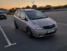 Toyota Corolla Verso 2002 года