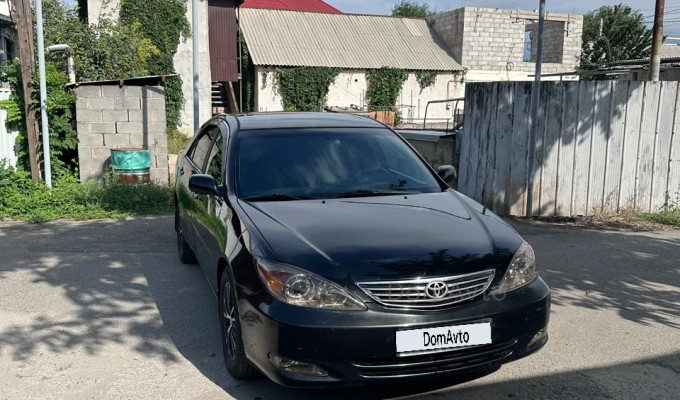 Toyota Camry 2003 года