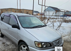 Toyota Ipsum 1997 года