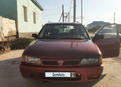 Nissan Primera 1993 года