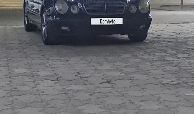 Mercedes-Benz E-Класс 2000 года
