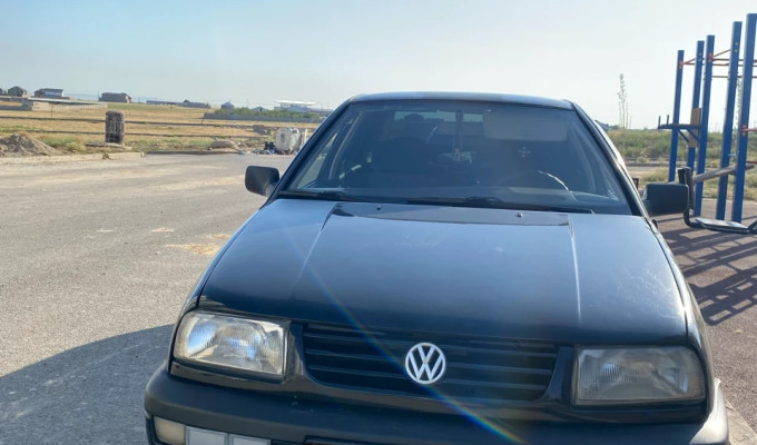Volkswagen Vento 1996 года