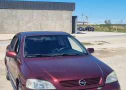 Opel Astra 2000 года