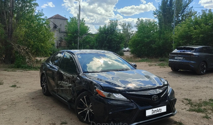 Toyota Camry 2021 года
