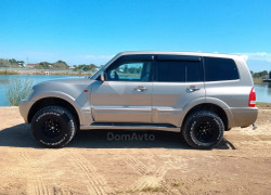 Mitsubishi Pajero 2003 года