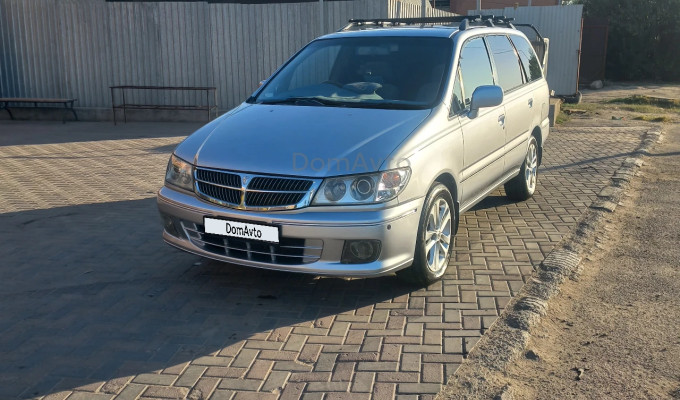 Nissan Presage 1998 года