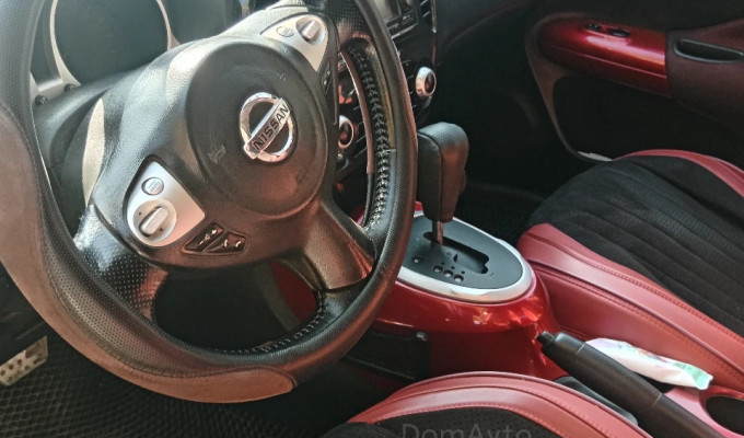 Nissan Juke 2012 года