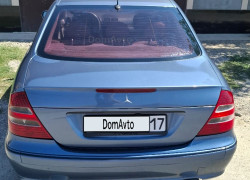 Mercedes-Benz E-Класс 2005 года