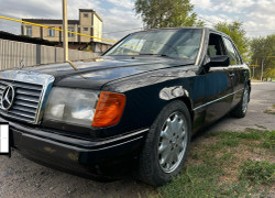 Mercedes-Benz E-Класс 1991 года