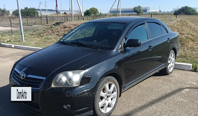Toyota Avensis 2008 года