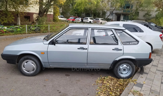 ВАЗ (Lada) 2109 2002 года