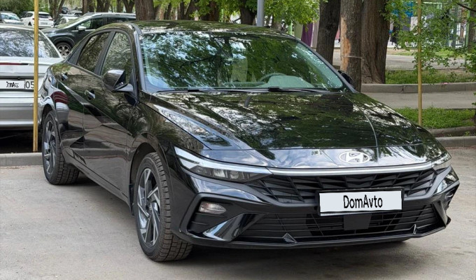 Hyundai Elantra 2025 года