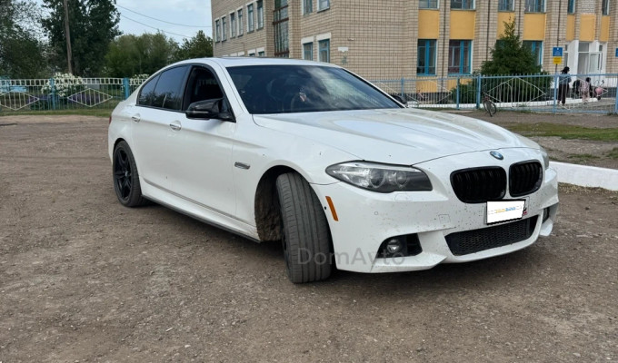 BMW 5 серия 2015 года