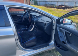 Hyundai Elantra 2013 года