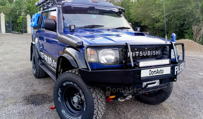 Mitsubishi Pajero 1996 года