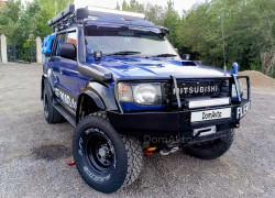Mitsubishi Pajero 1996 года