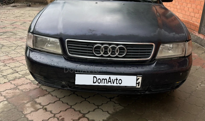 Audi A4 1995 года