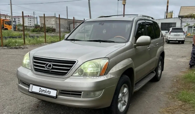 Lexus GX 2004 года