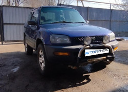 Toyota RAV4 1995 года