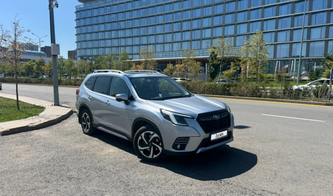 Subaru Forester 2023 года